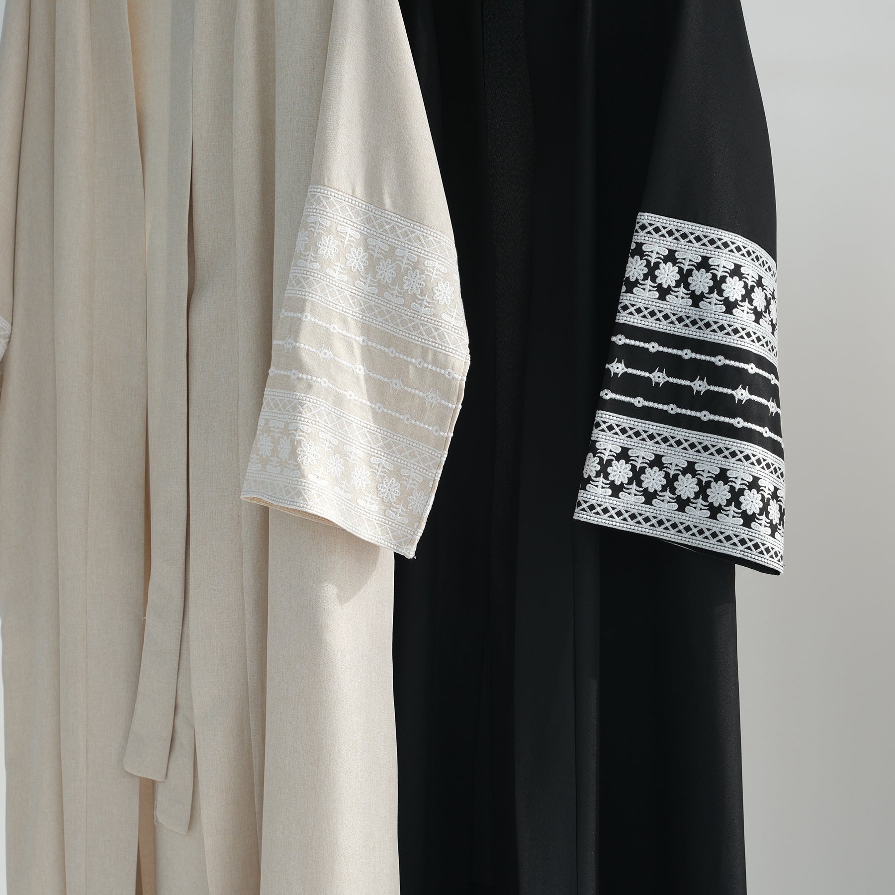 Loriya 2024 Elegant Embroidered Cardigan Robe LR701